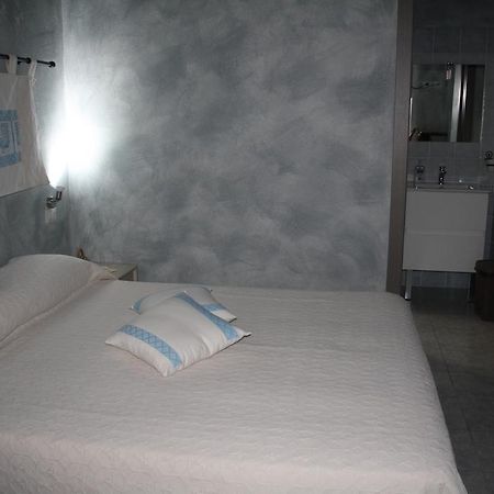 ヴィッラプッツ La Pavoncella Bed & Breakfast エクステリア 写真