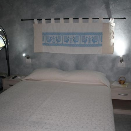 ヴィッラプッツ La Pavoncella Bed & Breakfast エクステリア 写真